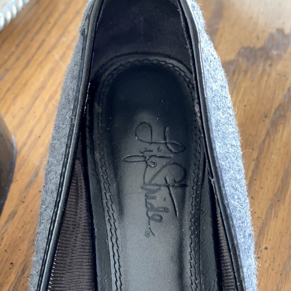 🔷Buckle Front low heel shoes - Picture 3 of 9